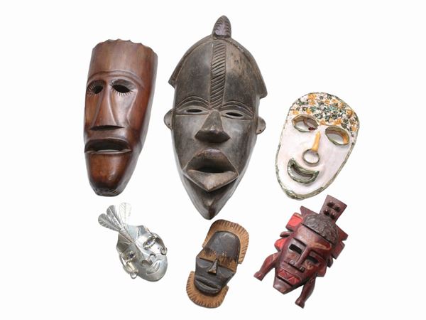 A masks collection  - Auction Furniture, Paintings and Curiosities from Private Collections - Maison Bibelot - Casa d'Aste Firenze - Milano