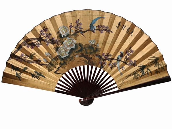 A large fan  - Auction Furniture, Paintings and Curiosities from Private Collections - Maison Bibelot - Casa d'Aste Firenze - Milano