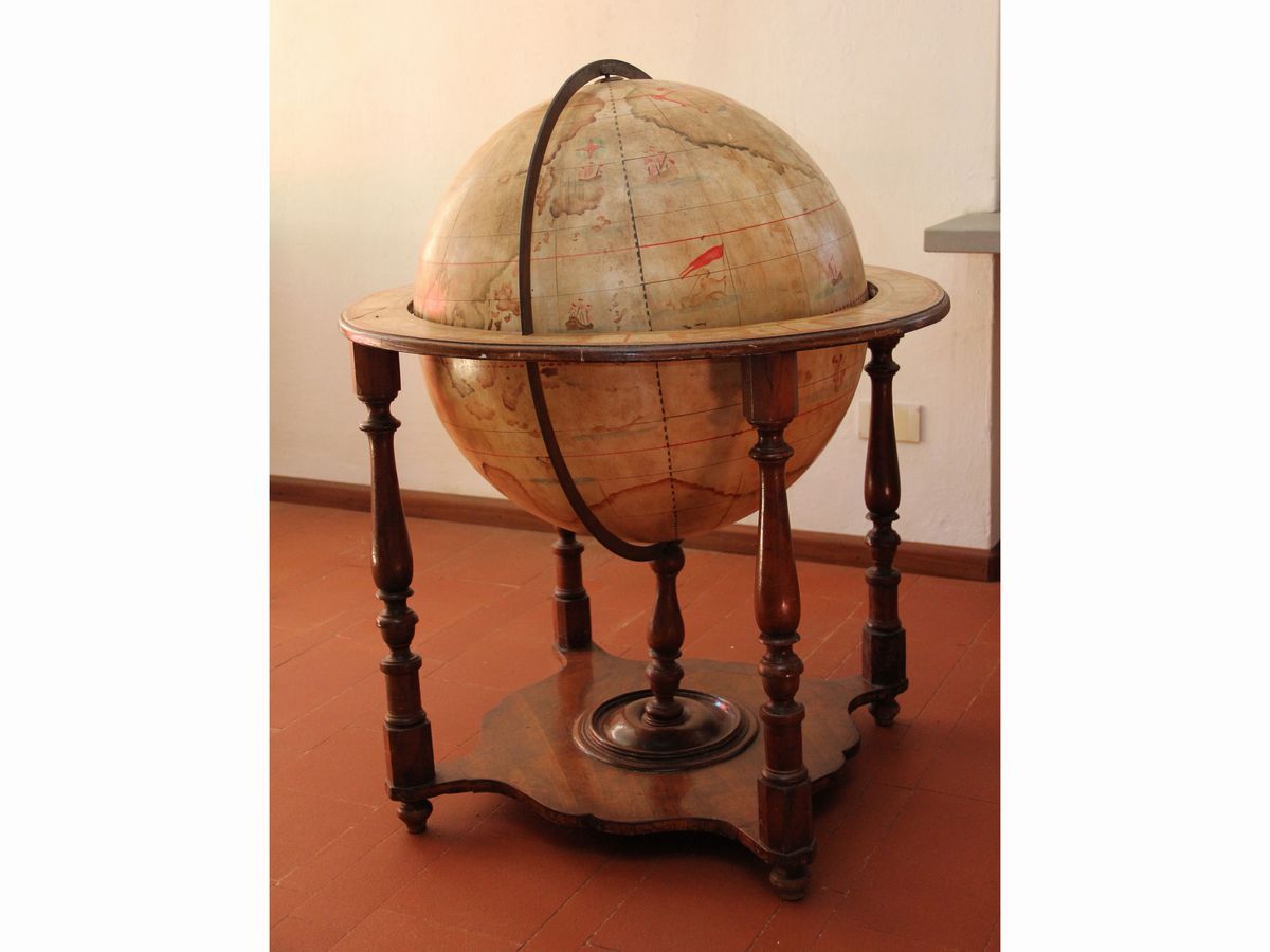 Grande Globo Terracqueo da Studio