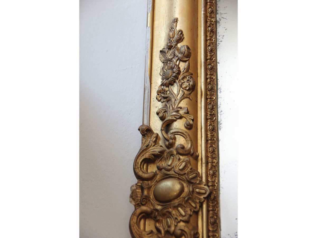 Specchiera con Cornice in Legno e Pastiglia Dorata