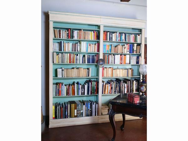 Bookcase in ivory and water green lacquered wood