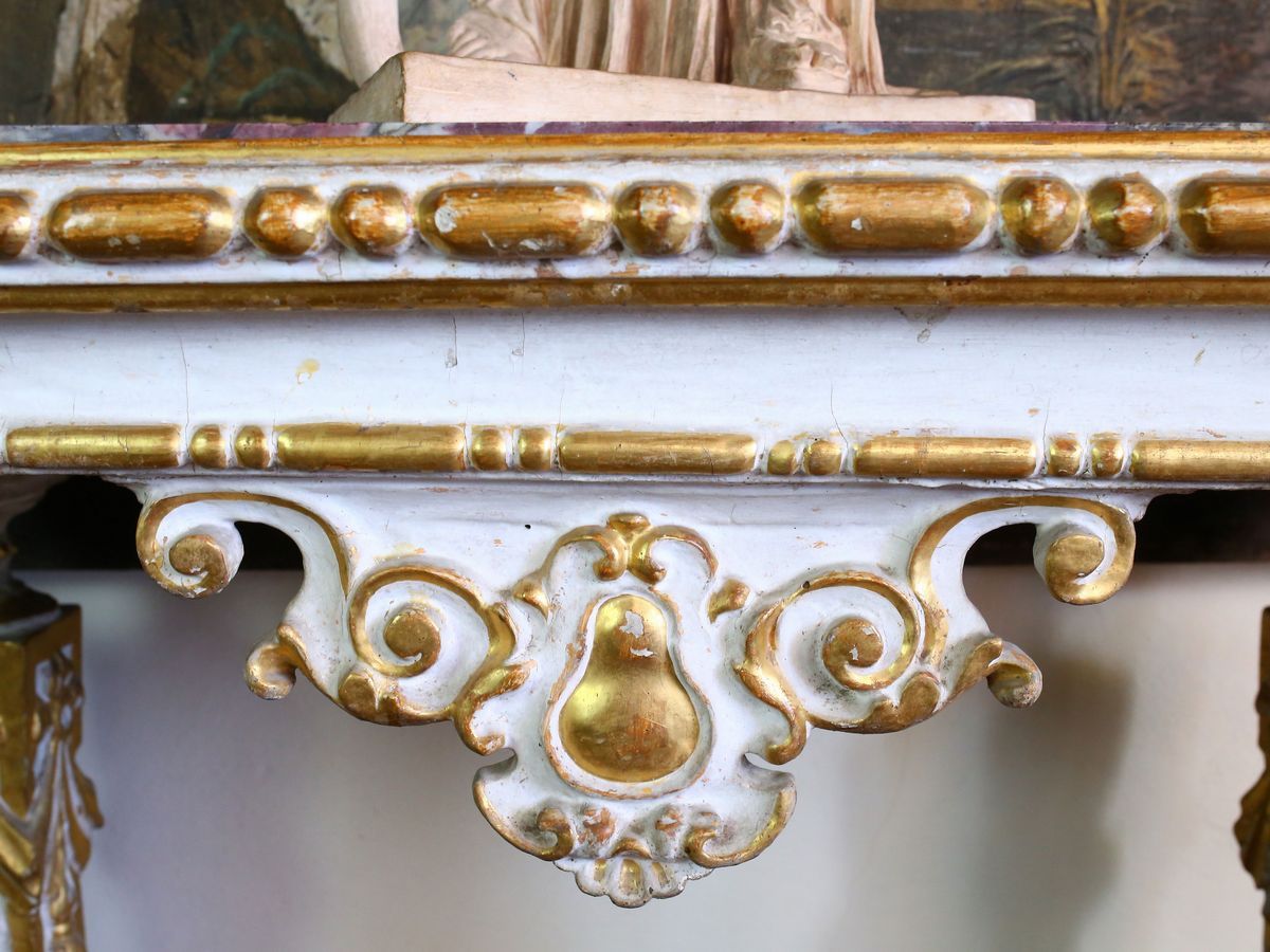 Tavolo a Muro in Legno Laccato Bianco e Lumeggiato in Oro