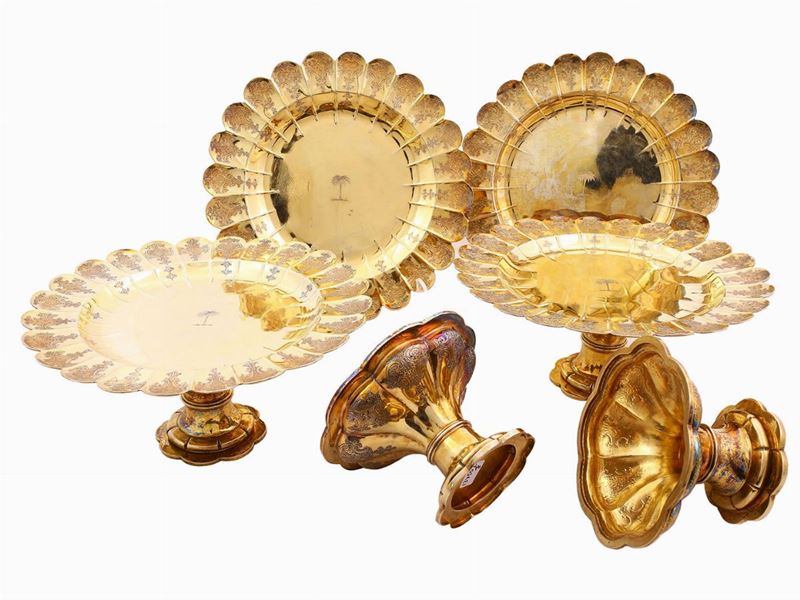 Serie di Quattro Piatti in Argento Vermeil, Robert Garrard
