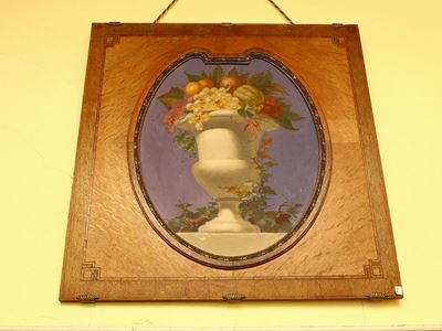 Pannello Decorativo in Legno Intarsiato e Applicazioni in Metallo