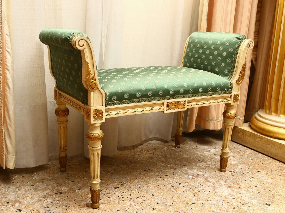 Coppia di Sgabelli in Stile Impero