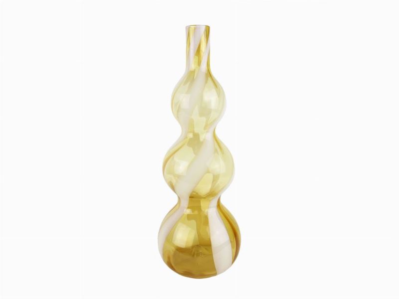 Vaso in Vetro Soffiato Giallo a Forma di Bottiglia