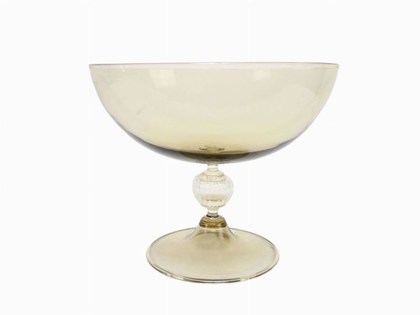 Straw yellow glass cup