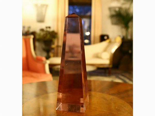 Obelisco in cristallo pesante color lilla