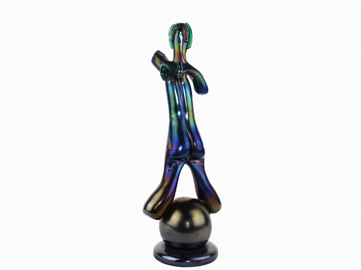 Figura di Donna Stilizzata in Vetro Verde