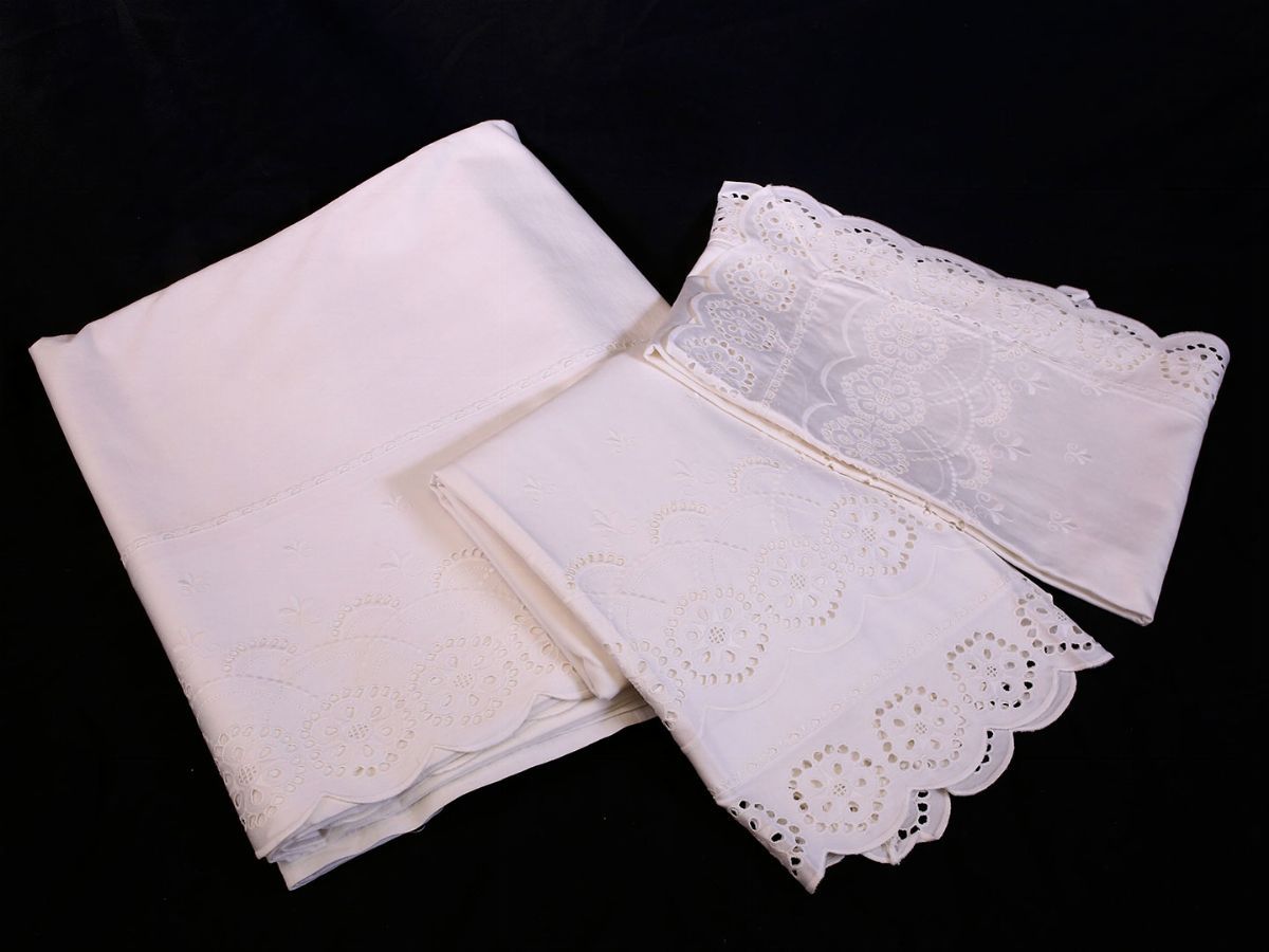 Parure Matrimoniale in Misto Lino Bianco Ricamato