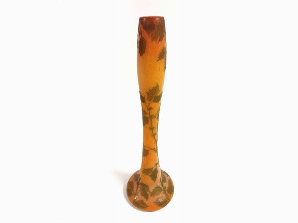 Legras glass vase with holly cameo decoration. Signed.  (France, 1900)  - Auction Furniture and Paintings from a villa in Fiesole (FI) - Maison Bibelot - Casa d'Aste Firenze - Milano
