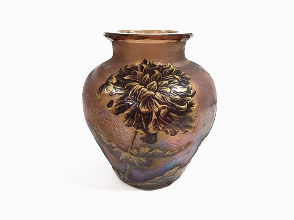 Legras vase in amethyst colour with golden floral decoration. Defect.