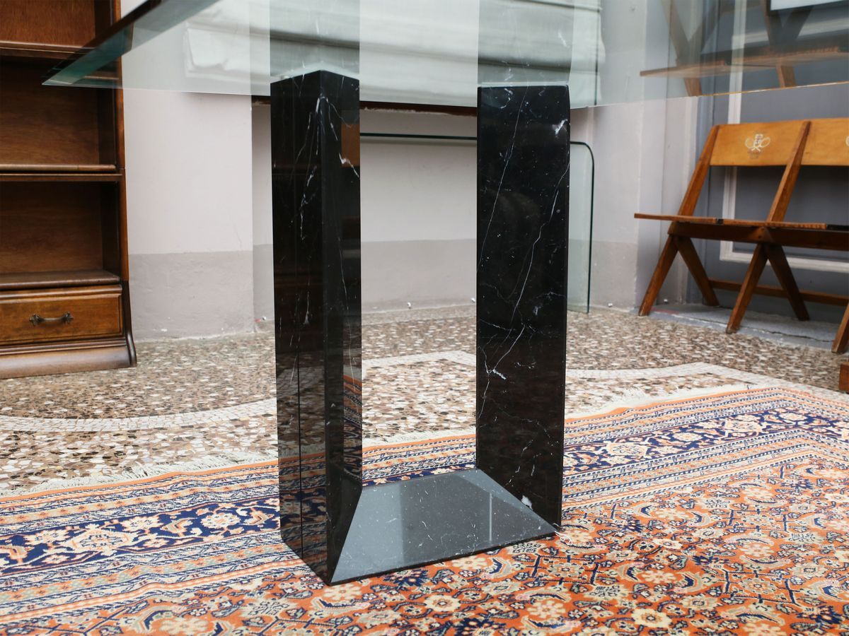 Tavolo di Design in Marmo e Cristallo