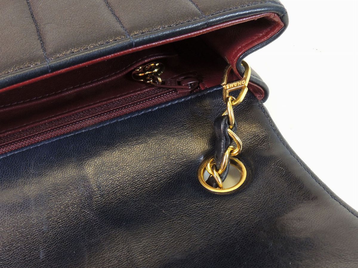 Borsa "timeless" a Spalla in Pelle Blu a Righe Verticali, Chanel