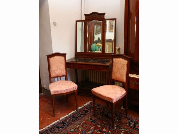 Satinwood veneered dressing table  (early 20th century)  - Auction Furniture and Paintings from the Ancient Fattoria Franceschini, partly from Villa I Pitti - Maison Bibelot - Casa d'Aste Firenze - Milano