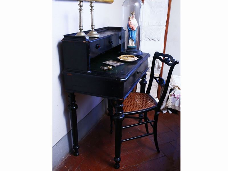 Piccolo Scrittoio in Legno Ebanizzato