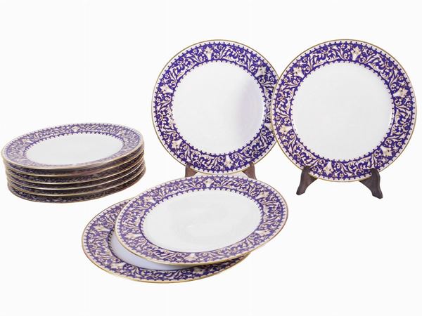 Porcelain plates, Limoges  - Auction Furniture and Paintings from the Ancient Fattoria Franceschini, partly from Villa I Pitti - Maison Bibelot - Casa d'Aste Firenze - Milano