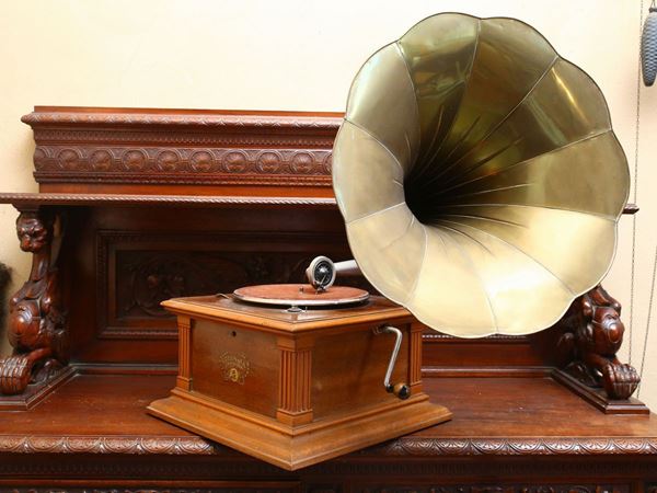 Columbia Records Gramophone