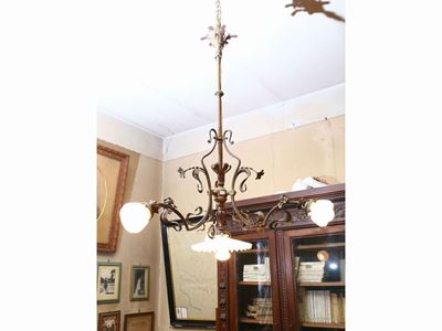 Lampadario Liberty in Metallo Dorato