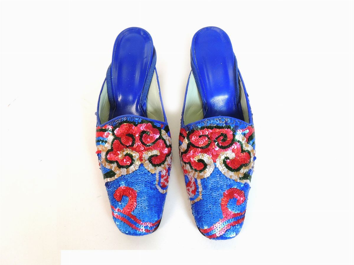 Paio di Sabot in Pelle Blu e Paillettes