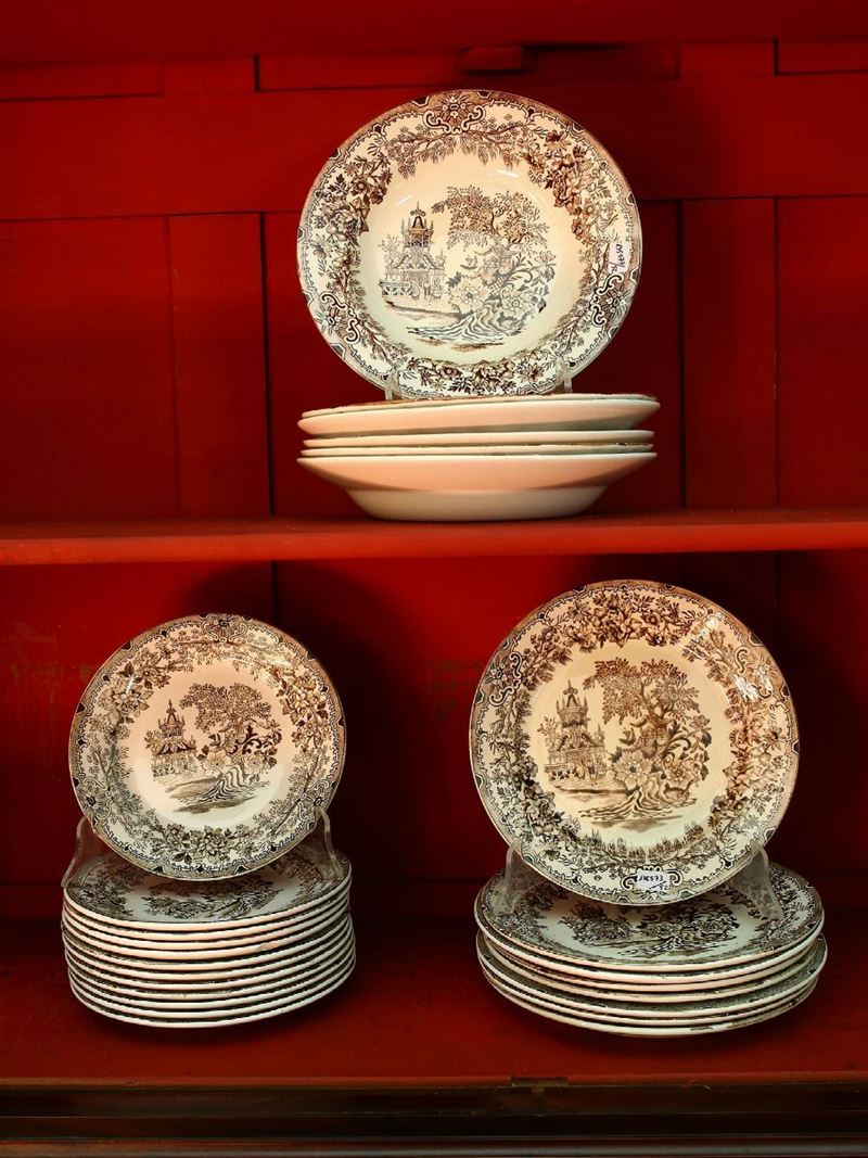 Servizio di Piatti Decorativi in Terraglia Laveno
