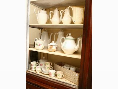 Collezione di Otto Caffettiere in Porcellana Ginori