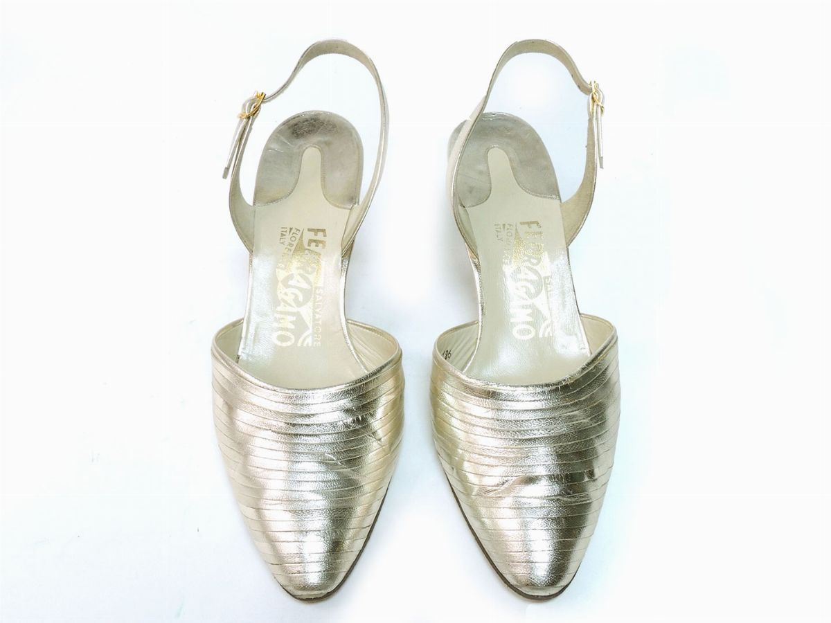 Décolleté in Pelle Dorata, Salvatore Ferragamo