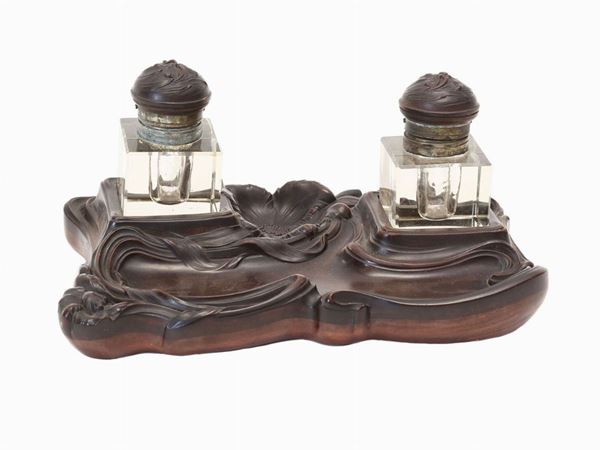 A double inkwell in wood and crystal