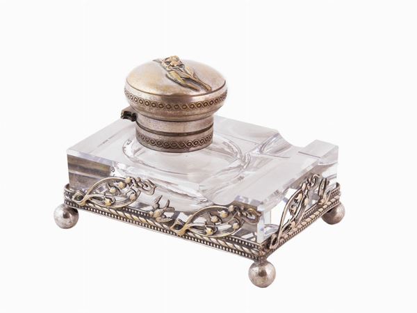 A crystal inkwell