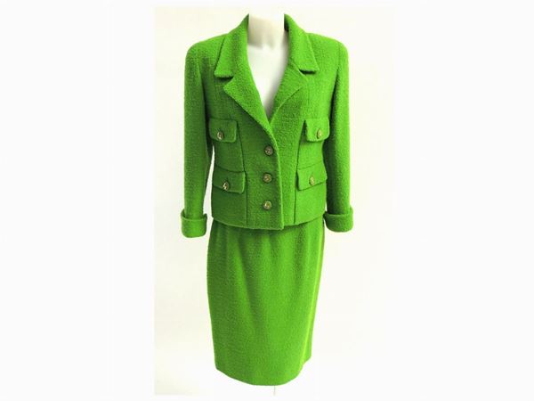 Green bouclé wool suit