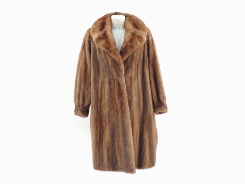 Cappotto in Visone Color Miele, Salvadori