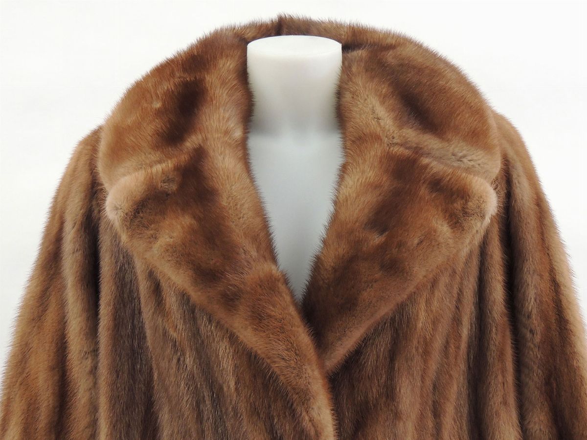 Cappotto in Visone Color Miele, Salvadori