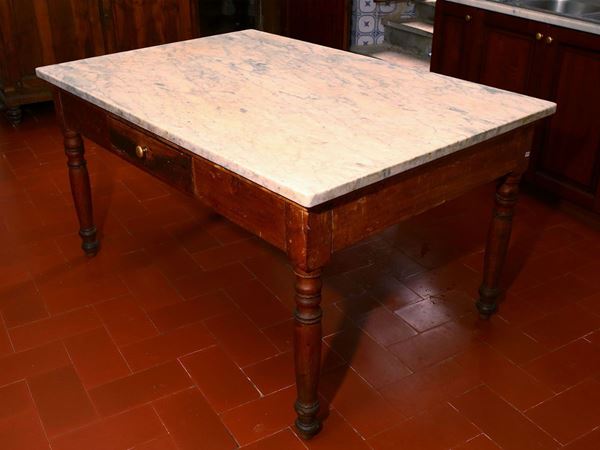 Cherrywood and other woods rustic kitchen table  (Tuscany, mid 19th century)  - Auction Furniture and Paintings from the Ancient Fattoria Franceschini, partly from Villa I Pitti - Maison Bibelot - Casa d'Aste Firenze - Milano