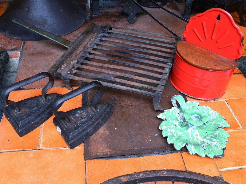 Lotto di Curiosità ed Accessori da Cucina D'epoca
