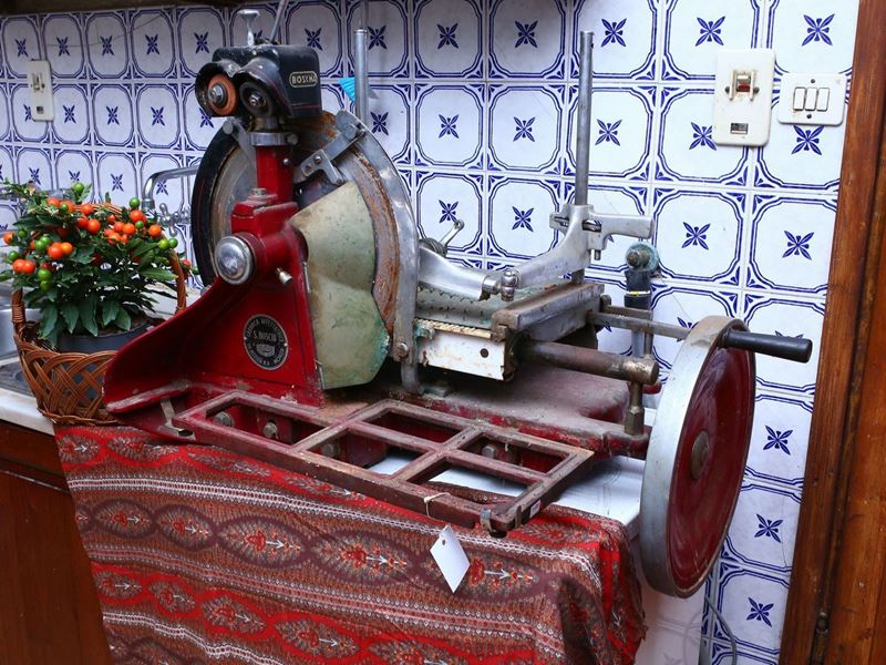 Grande Affettatrice in Metallo Laccato Rosso S. Boschi
