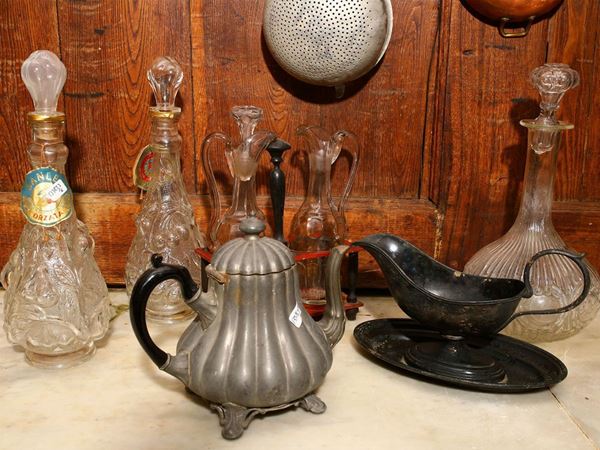 Lot of curiosities for the home and for the table  (20th century)  - Auction Furniture and Paintings from the Ancient Fattoria Franceschini, partly from Villa I Pitti - Maison Bibelot - Casa d'Aste Firenze - Milano