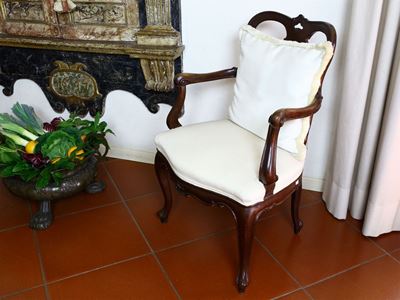 Coppia di Poltroncine in Noce
