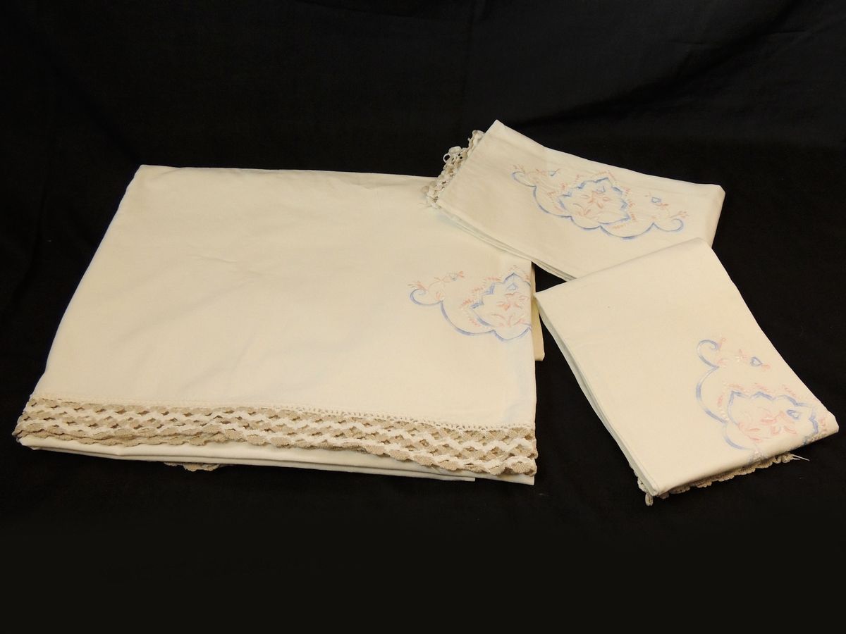 Parure per Letto Singolo in Lino Ricamato