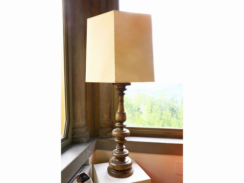 Coppia di Lumi in Noce