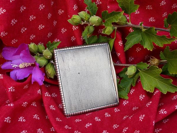 Cigarette case in sterling silver  (Milan, Cacchione Brothers)  - Auction Tuscan style: curiosities from a country residence - Maison Bibelot - Casa d'Aste Firenze - Milano