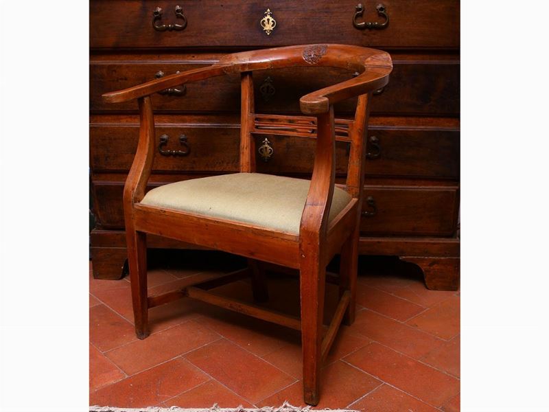 Poltroncina a Pozzetto in Ciliegio