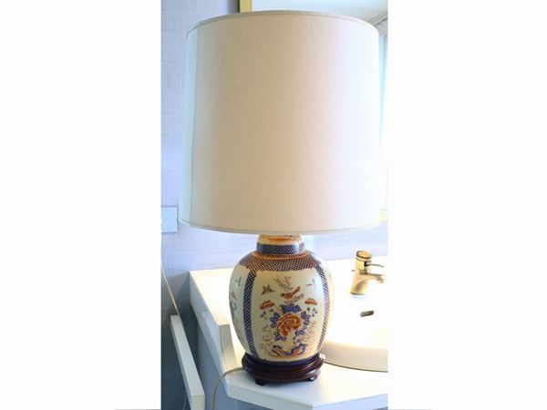 Pair of polychrome porcelain lamps  - Auction Furniture and Paintings from a villa in Fiesole (FI) - Maison Bibelot - Casa d'Aste Firenze - Milano