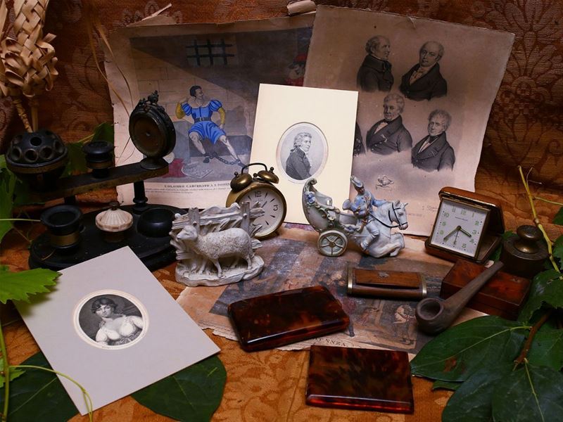 Lotto di Curiosità da Scrivania D'epoca
