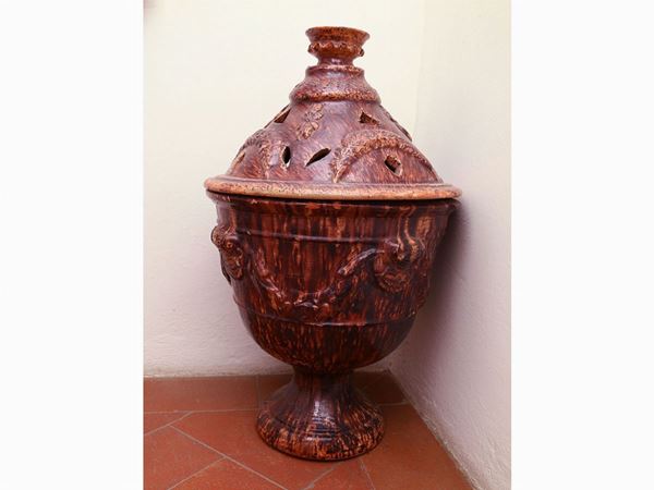 Brazier in glazed terracotta in shades of brown  (Tuscany, 19th century)  - Auction Tuscan style: curiosities from a country residence - Maison Bibelot - Casa d'Aste Firenze - Milano