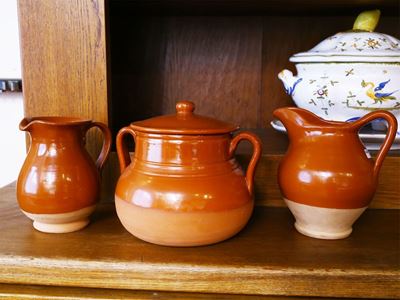Set per la Tavola in Terracotta Smaltata