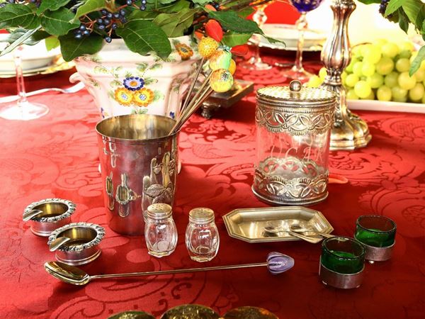 Lot of curiosities for the table in silver and silver-plated metal  - Auction Furniture and Paintings from a villa in Fiesole (FI) - Maison Bibelot - Casa d'Aste Firenze - Milano