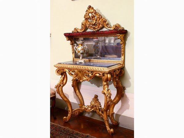 Pair of carved and gilded wood small consoles