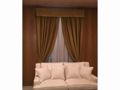 Tendaggio in Tessuto Boucle Color Senape