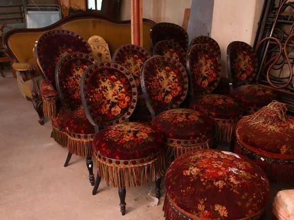 Serie di dieci sedie in legno ebanizzato