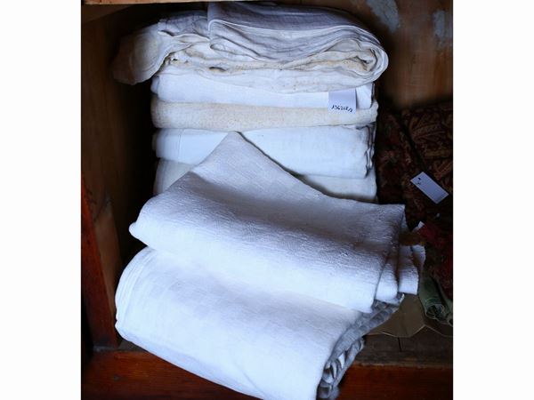 Lot of linen fabrics